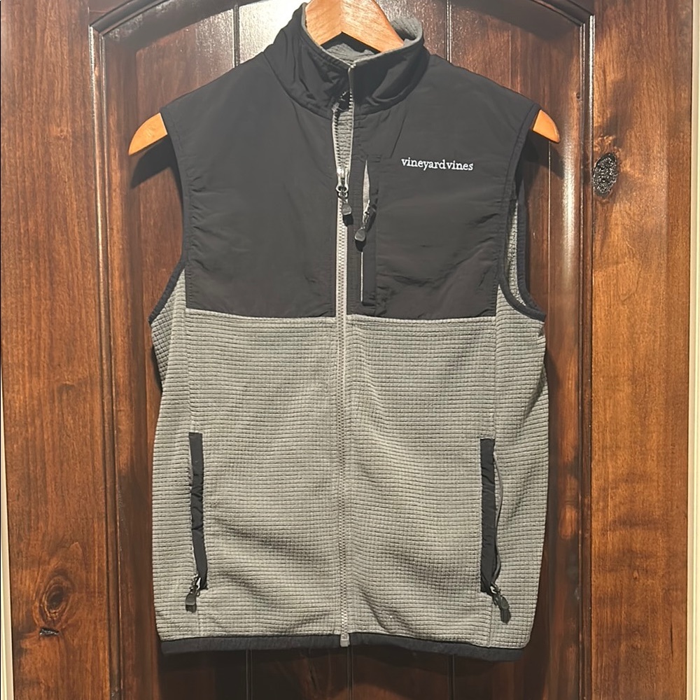 Vineyard Vines Black and Gray Sporty Vest